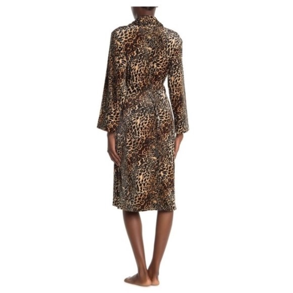 Natori Leopard Print Waist Tie Robe - Picture 2 of 5